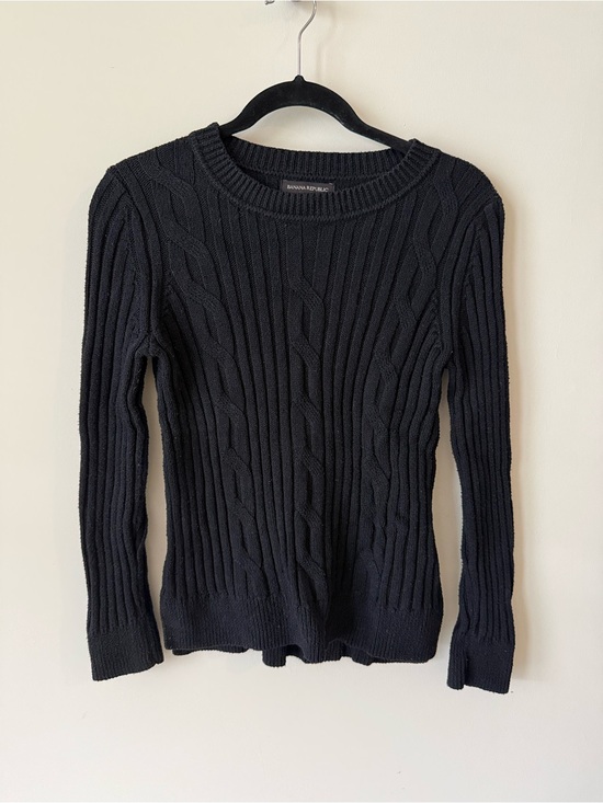 Banana Republic Sweaters - Banana Republic Black Cable-Knit Crewneck Sweater